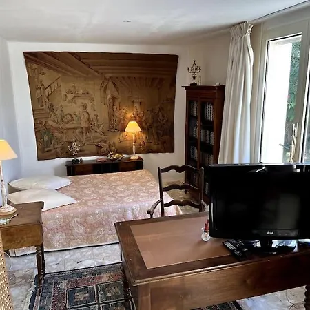 Prázdninový dům Verdure, Calme Et Lumiere Au Chateau D'oleron Le Château-dʼOléron